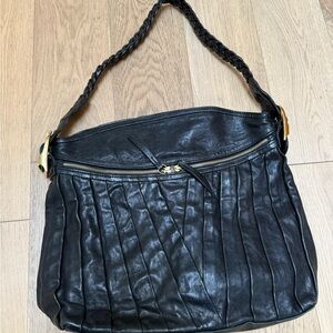 Elegant Black Leather Shoulder Bag